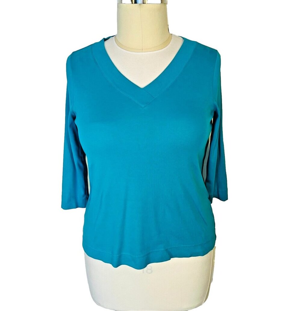 Chico's - Knit Top Women's Size L ( 2 ) V-Neck 3/4 Sleeve